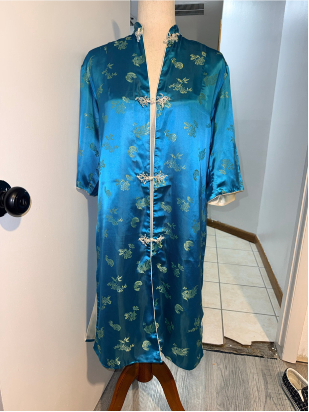 Vintage 1960s Turquoise Blue Satin
Brocade Robe Coat Duster Hong Kong size med